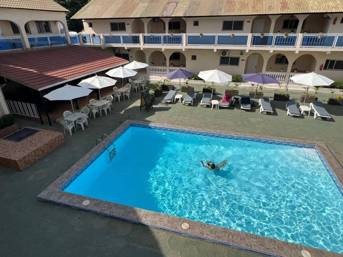 Tranquil Resort Hotel Brusubi エクステリア 写真